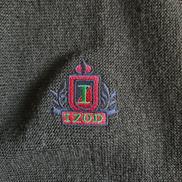 Vintage Izod Cardigan Sweater XL Black Button Up Crest Acrylic Preppy Grandpa - Picture 3 of 4